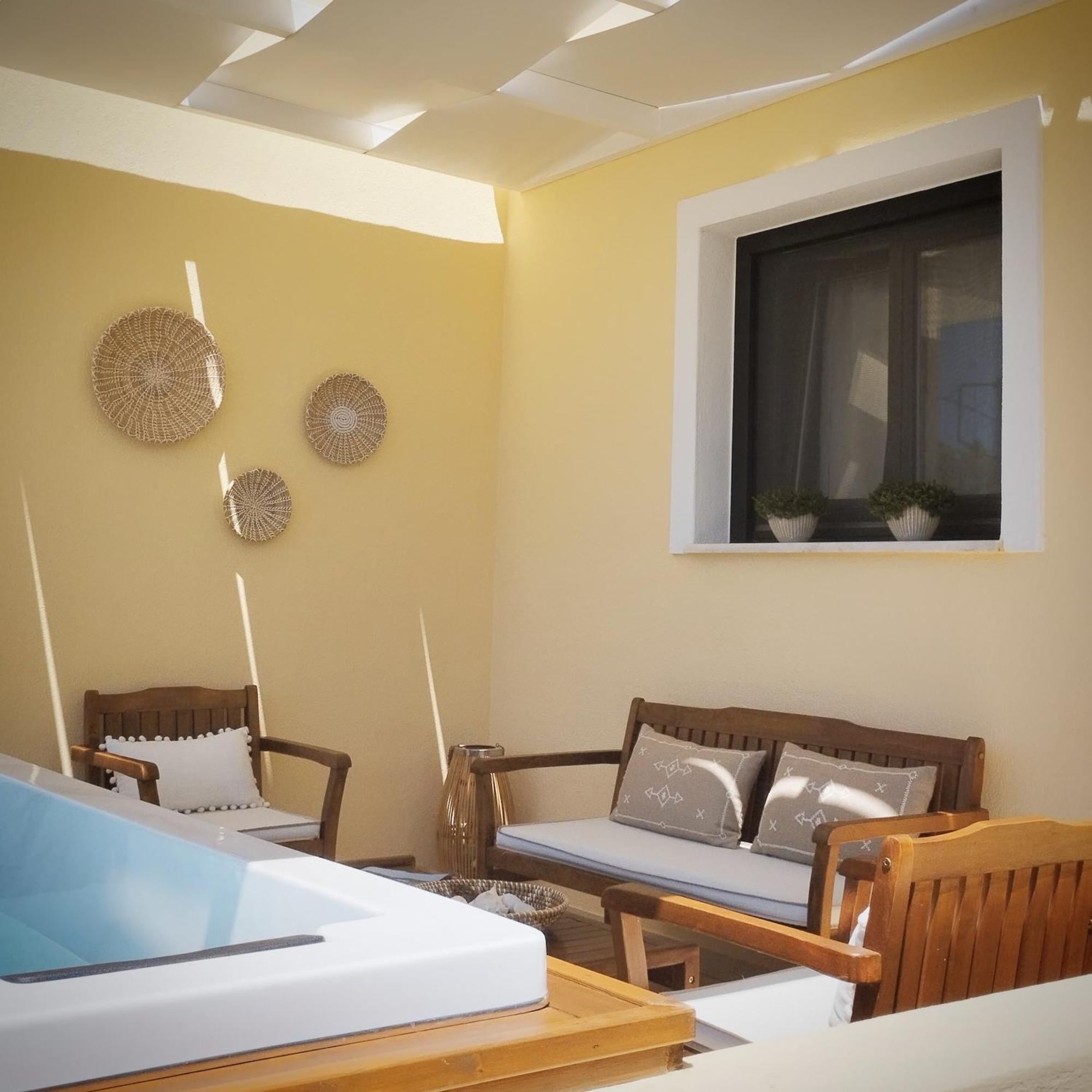 Anemi Superior Deluxe Suite Kolios Bagian luar foto