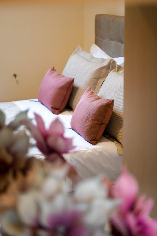 Anemi Superior Deluxe Suite Kolios Bagian luar foto